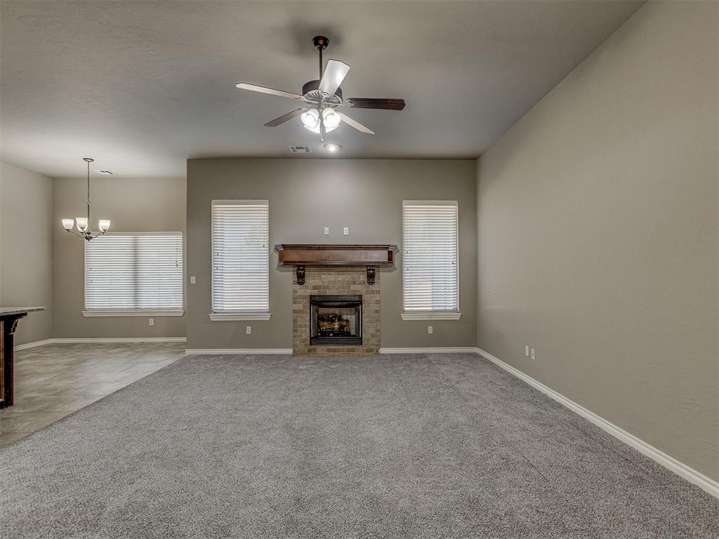529 Whispering Oaks Boulevard Property Photo 5