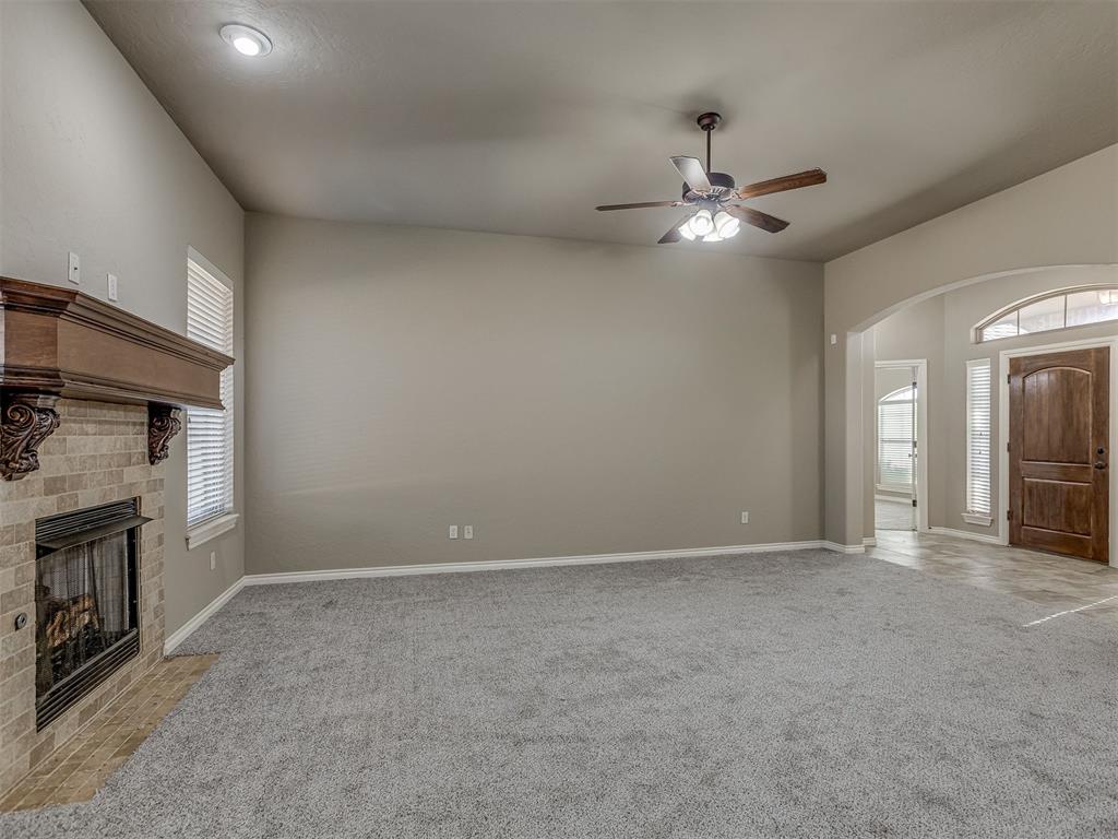 529 Whispering Oaks Boulevard Property Photo 7