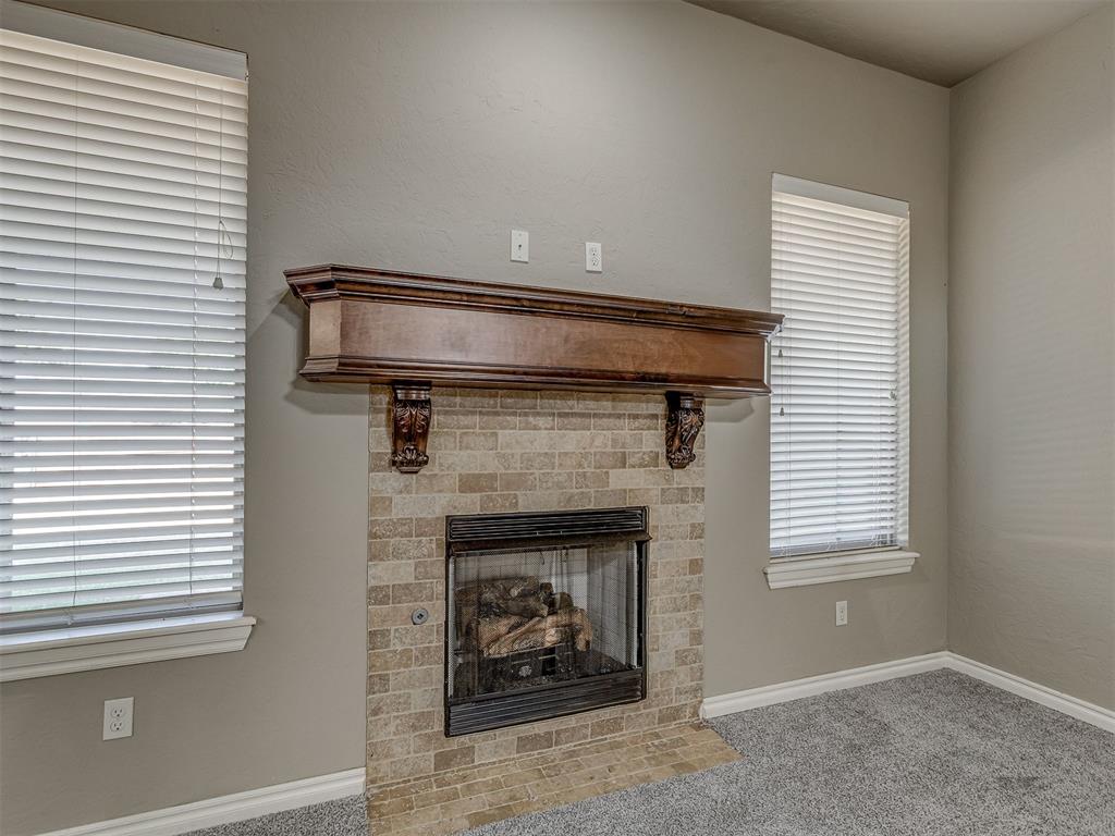529 Whispering Oaks Boulevard Property Photo 8
