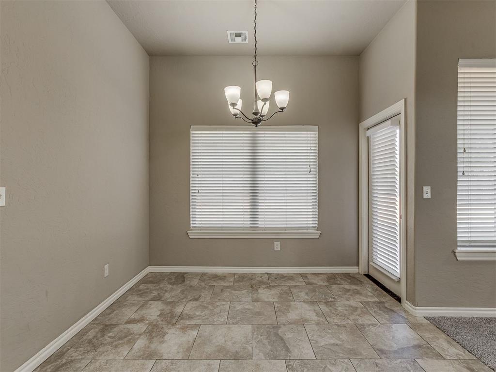 529 Whispering Oaks Boulevard Property Photo 13