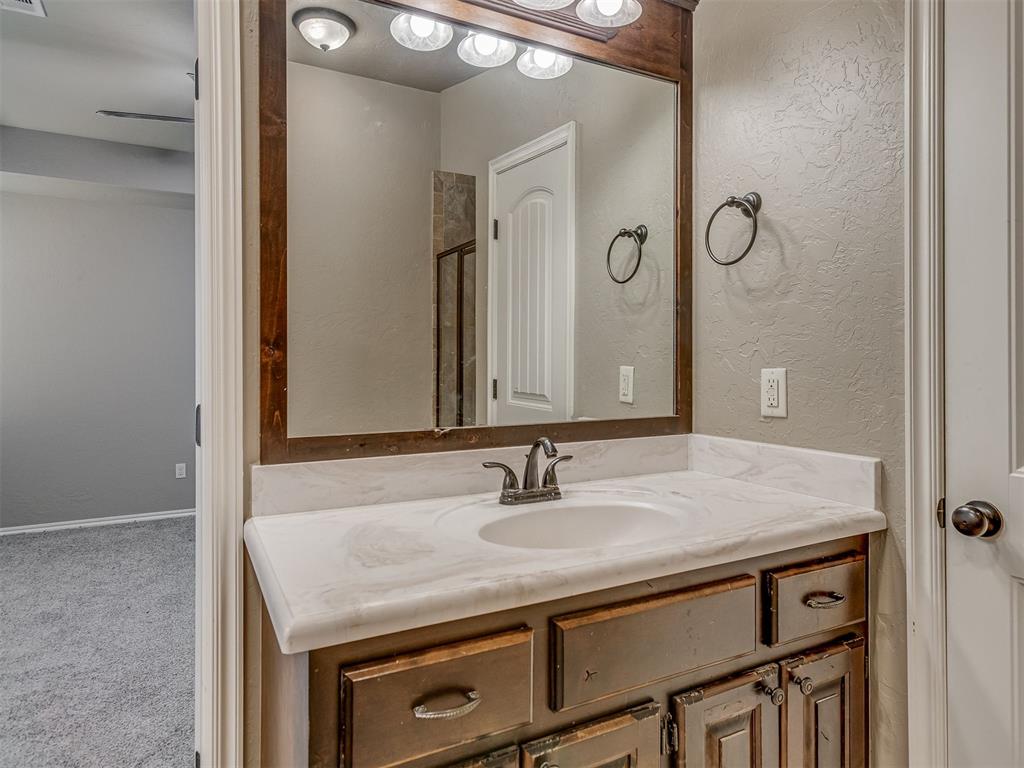 529 Whispering Oaks Boulevard Property Photo 23