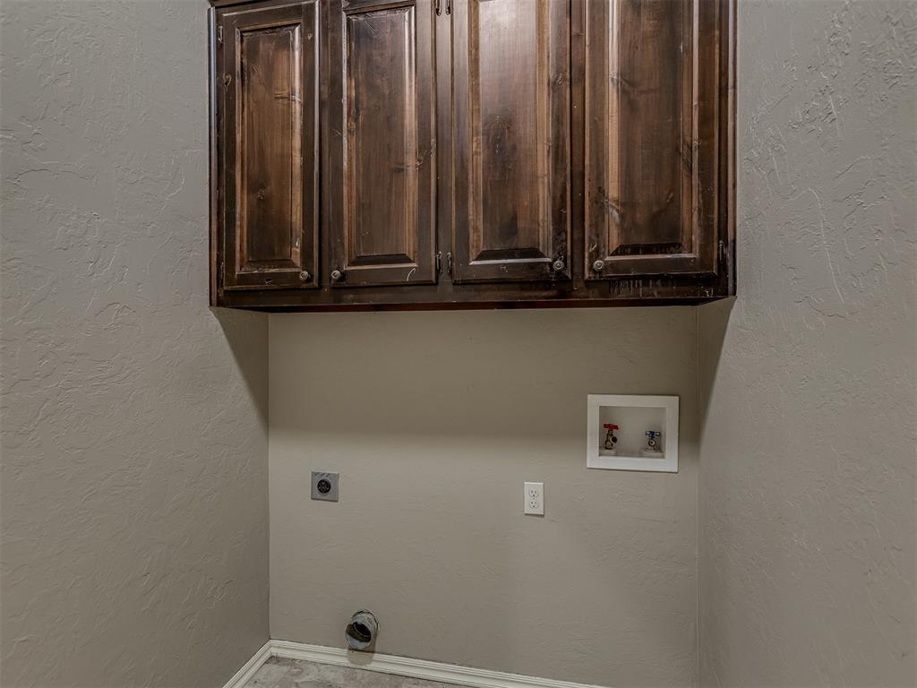 529 Whispering Oaks Boulevard Property Photo 35