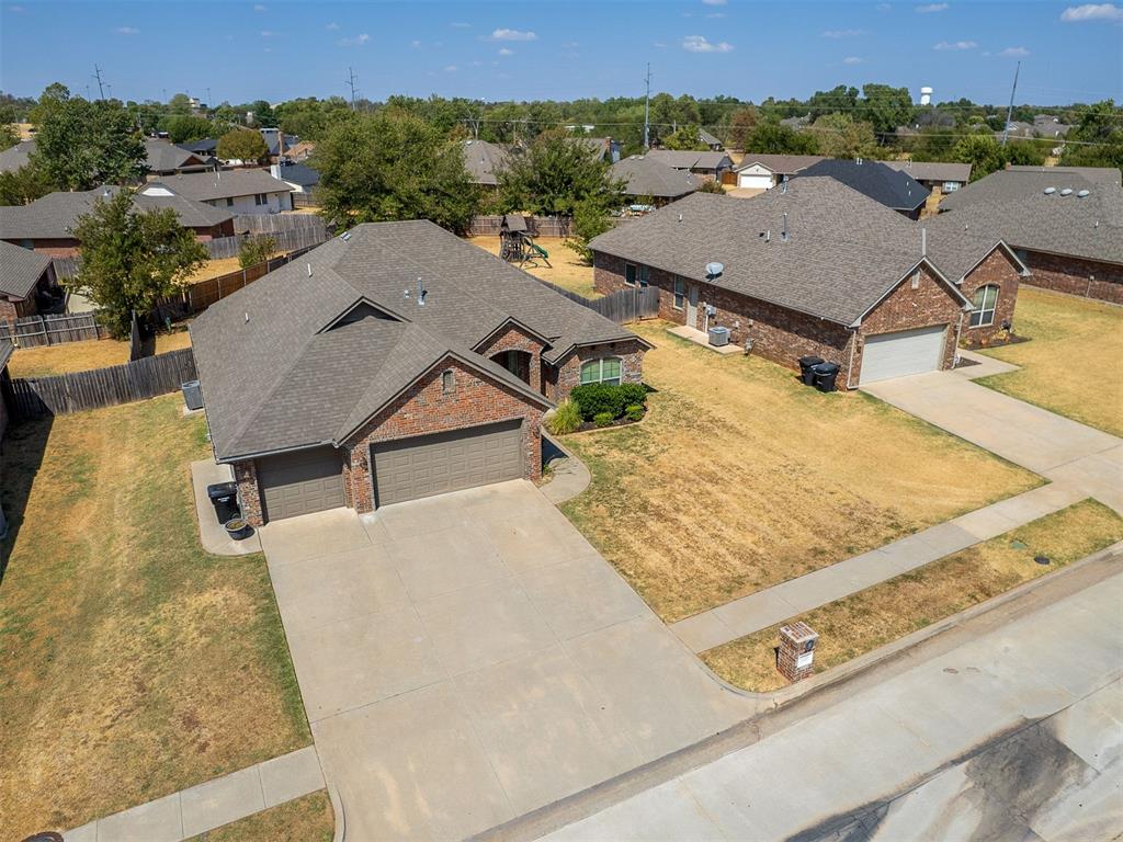 529 Whispering Oaks Boulevard Property Photo 42