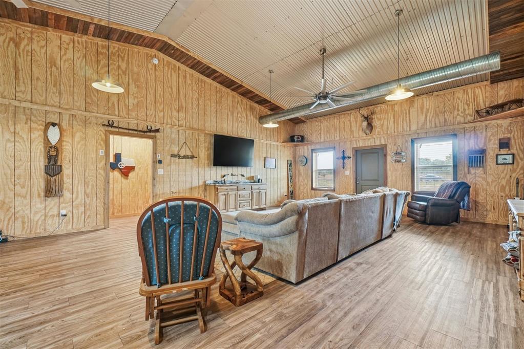 14721 Hwy 44a Property Photo 7
