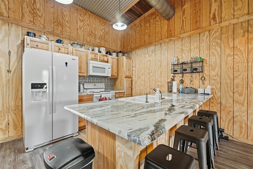 14721 Hwy 44a Property Photo 9
