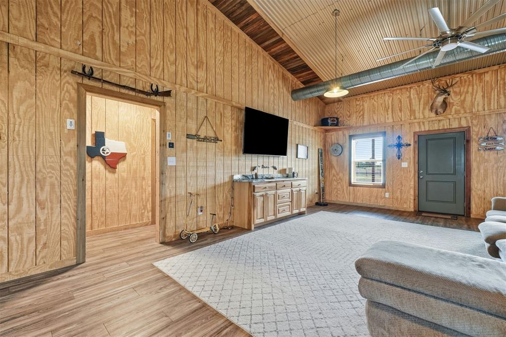 14721 Hwy 44a Property Photo 16