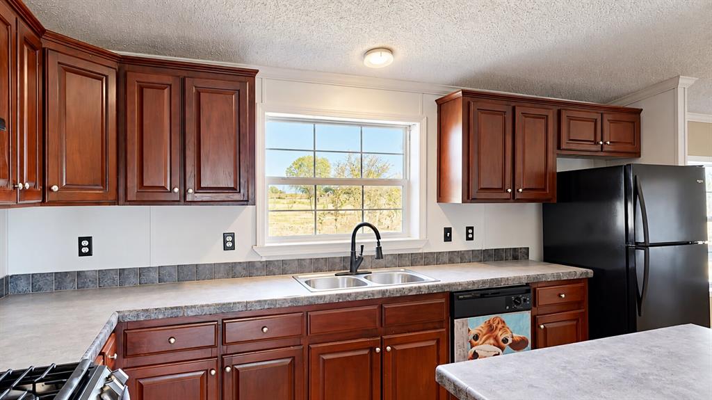 23600 State Highway 76 Property Photo 20