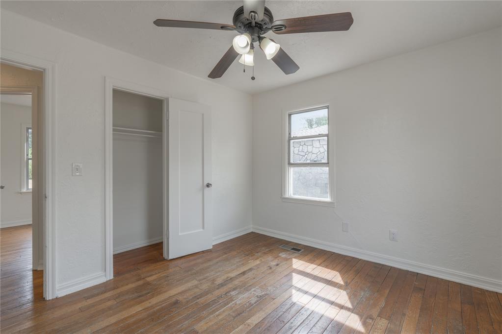 514 E Rickenbacker Drive Property Photo 17