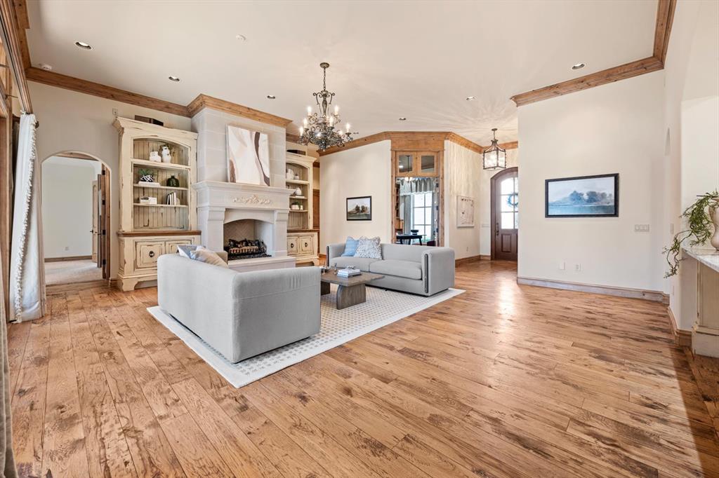 15613 Via Sierra Property Photo 4