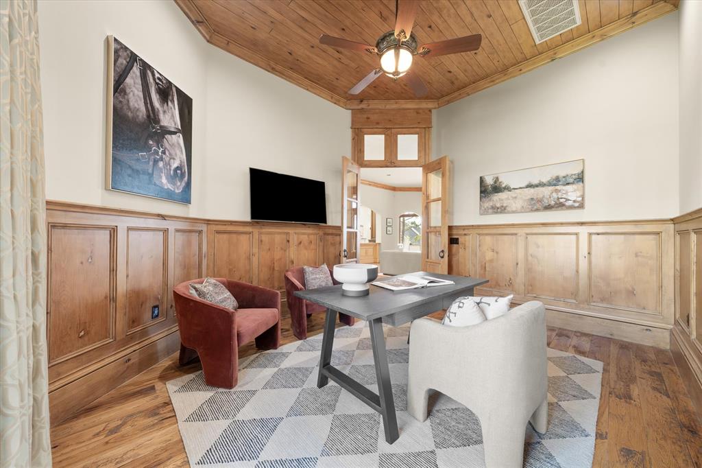 15613 Via Sierra Property Photo 11