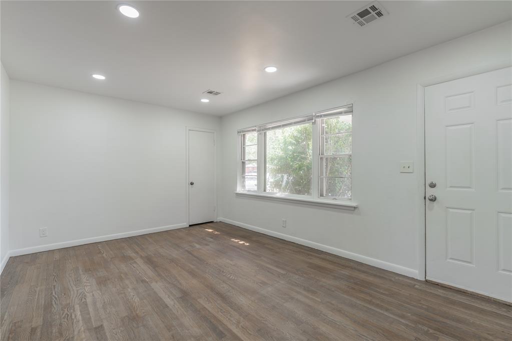 1531 Camden Way Property Photo 2