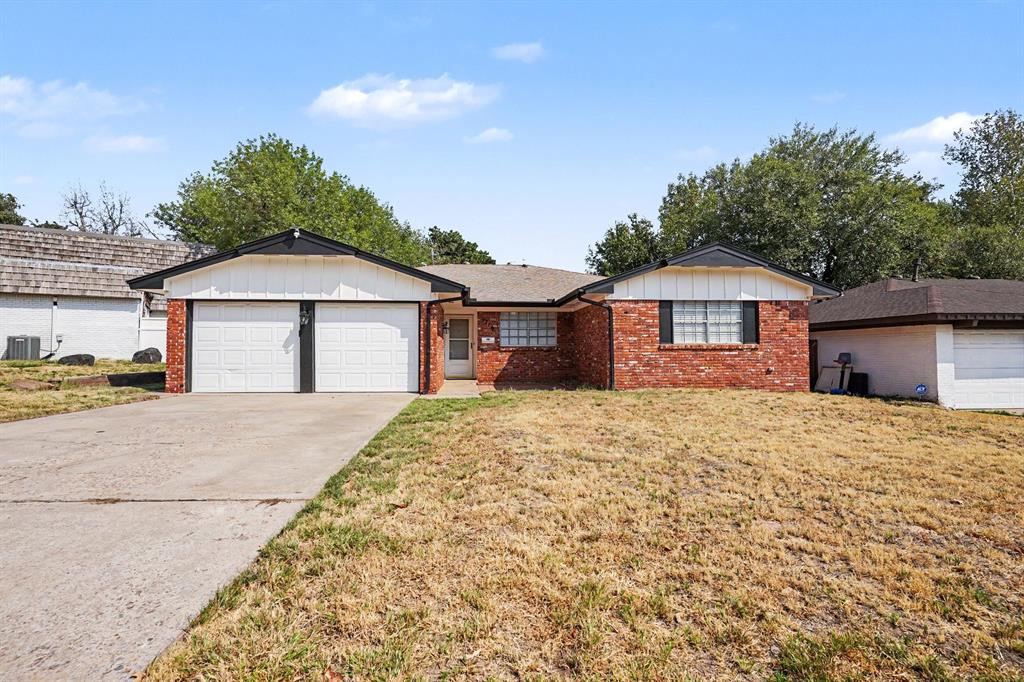 1716 N Fordson Avenue Property Photo 2