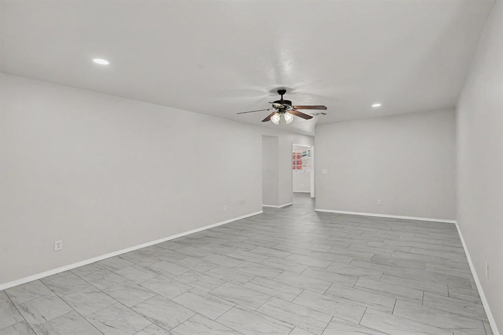 1716 N Fordson Avenue Property Photo 4