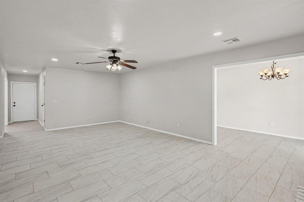 1716 N Fordson Avenue Property Photo 5