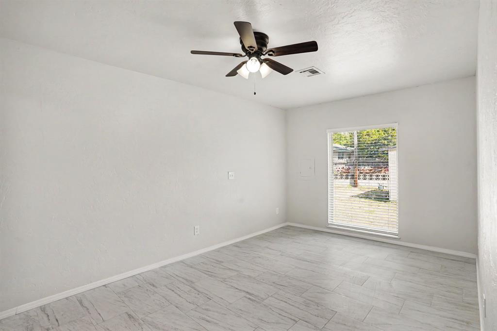 1716 N Fordson Avenue Property Photo 20