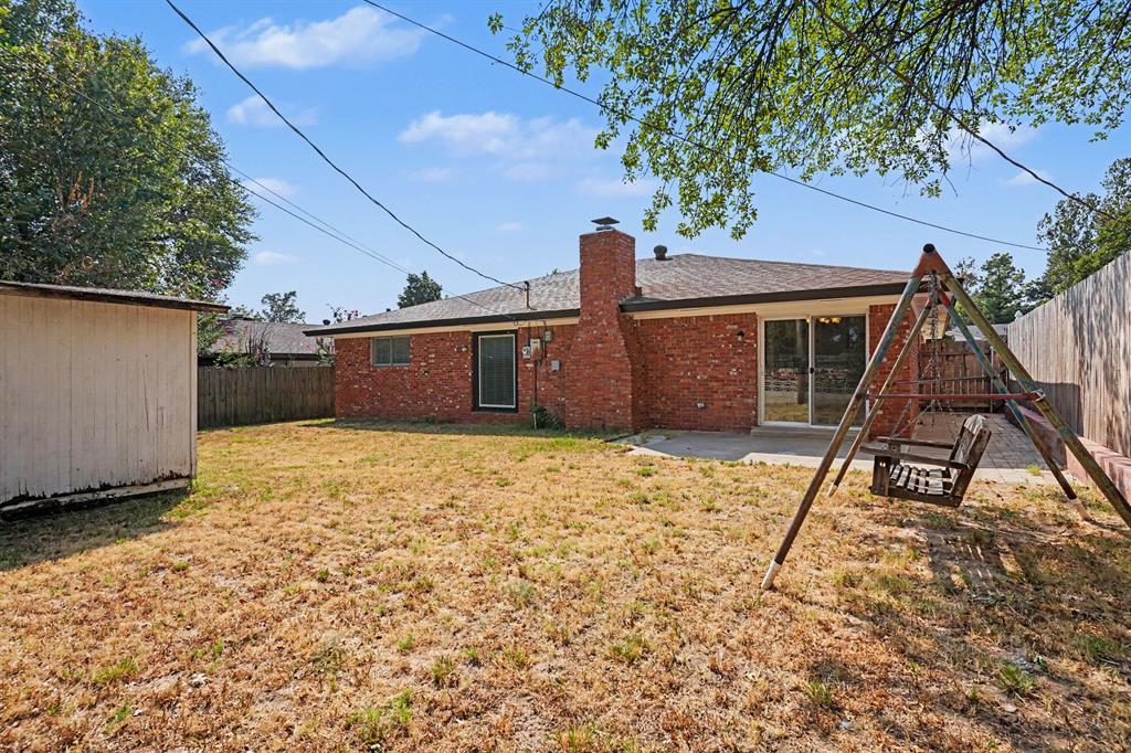 1716 N Fordson Avenue Property Photo 28