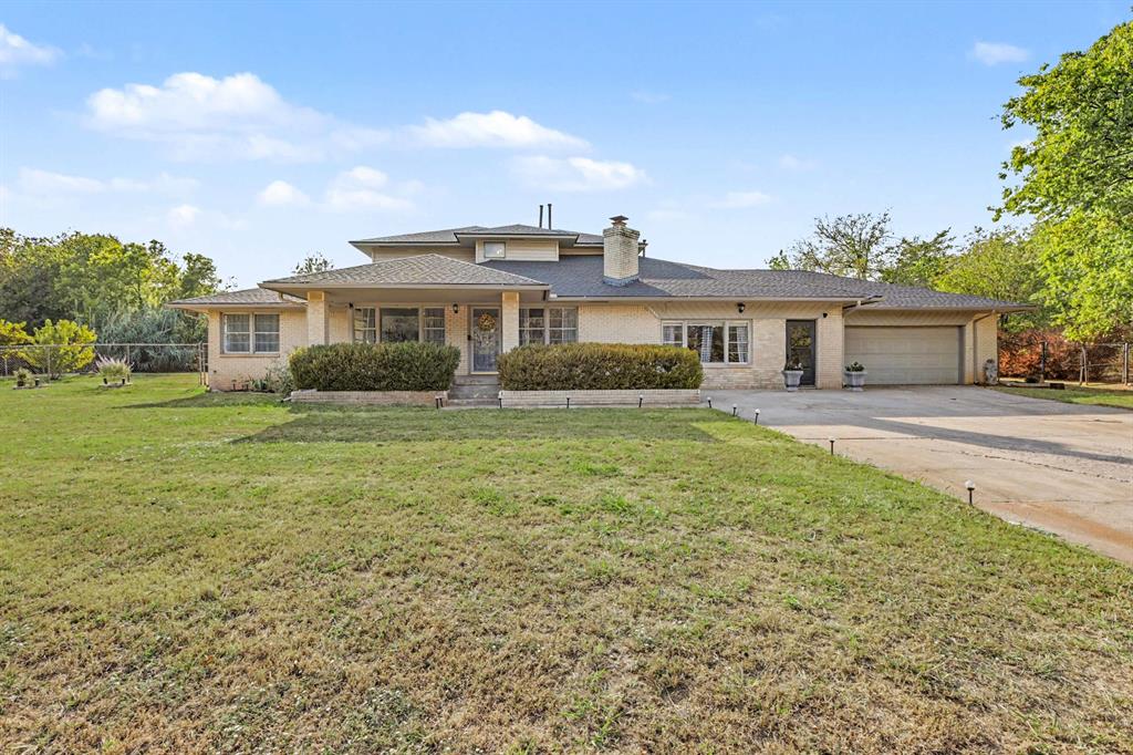 3205 N Forest Park Drive Property Photo 1