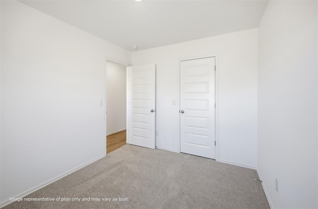 2014 W 30th Place Property Photo 8