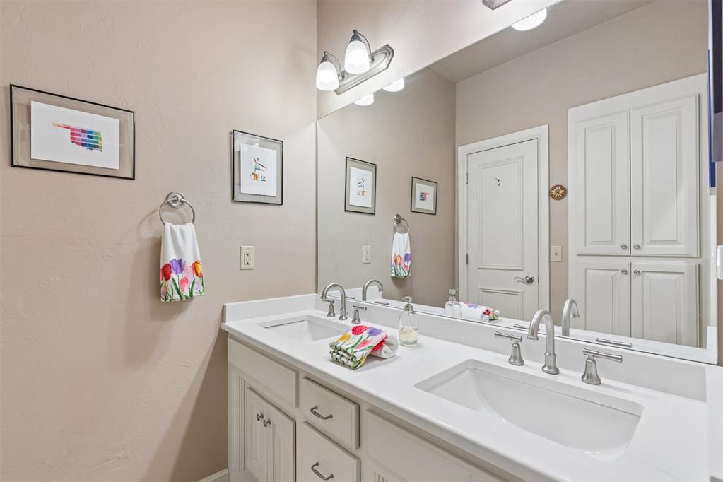 6609 Nw 118th Street Property Photo 30