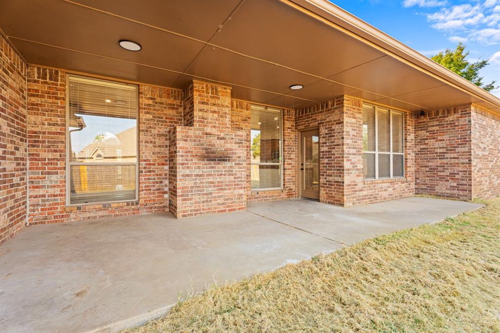 11008 Fairway Avenue Property Photo 6