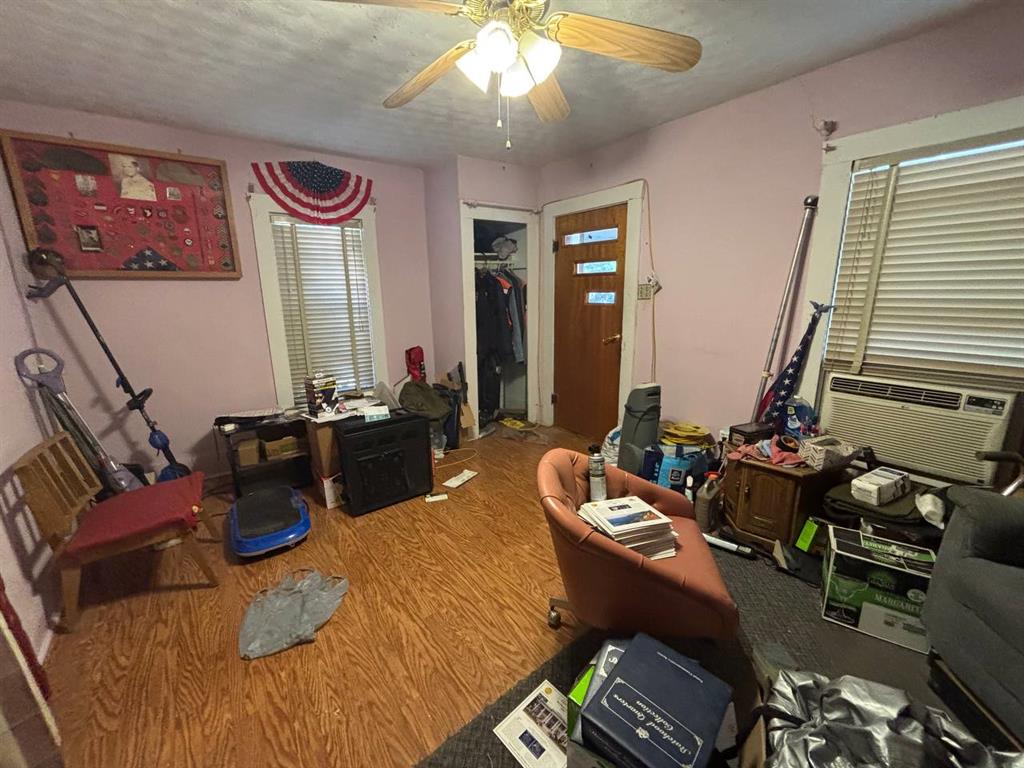 713 Nw Dearborn Avenue Property Photo 6