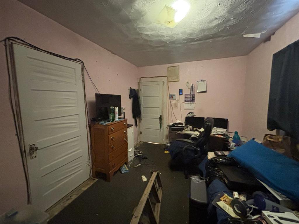 713 Nw Dearborn Avenue Property Photo 11