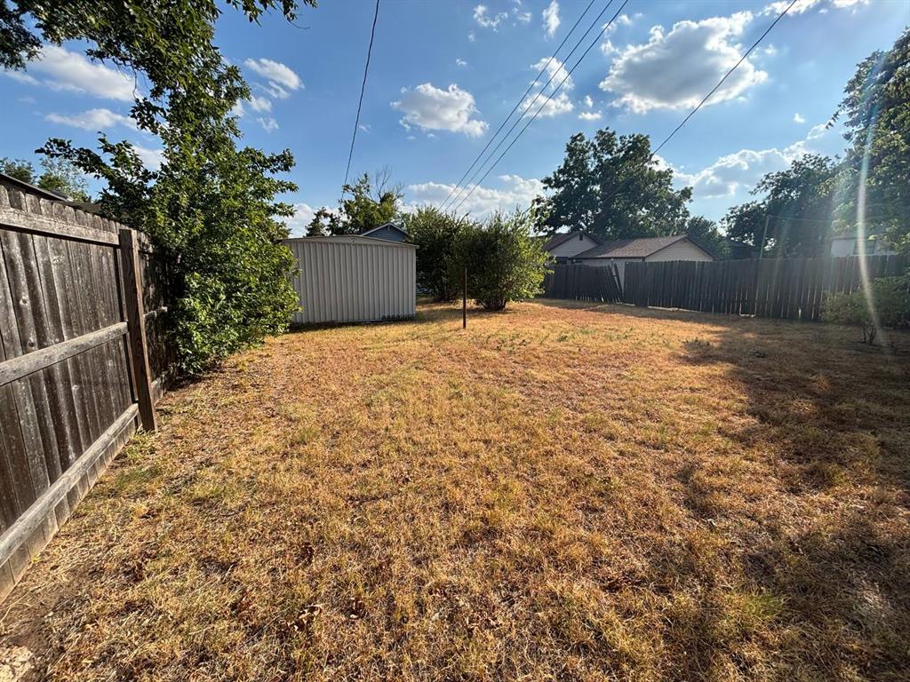 713 Nw Dearborn Avenue Property Photo 23