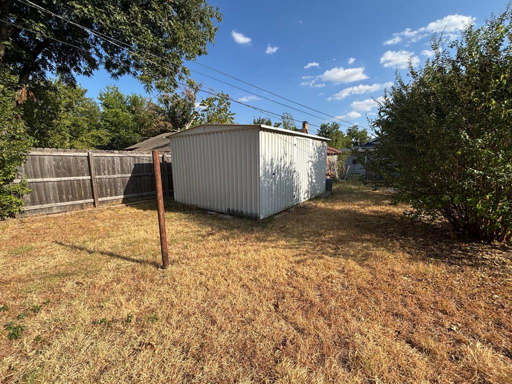 713 Nw Dearborn Avenue Property Photo 25