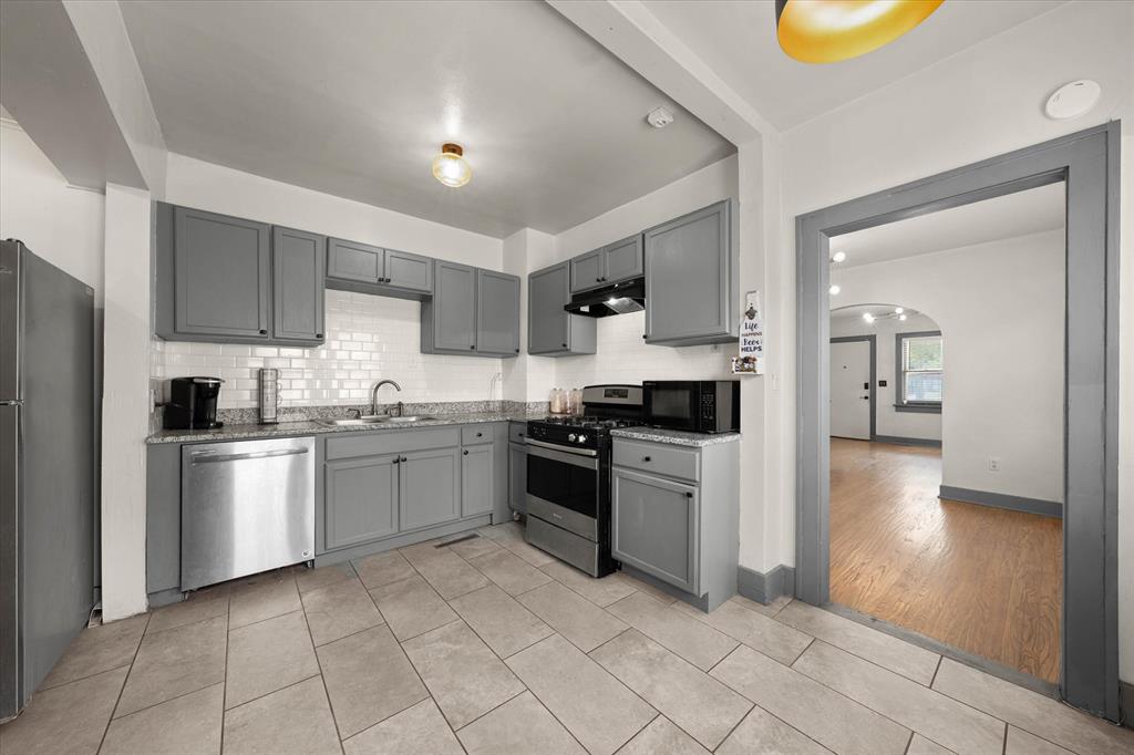 2345 Nw 19th Street Property Photo 5