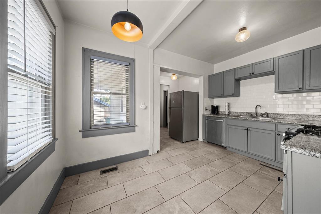 2345 Nw 19th Street Property Photo 16