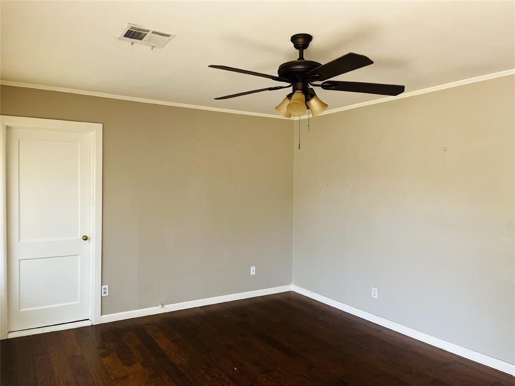3029 W Fairfield Avenue Property Photo 2