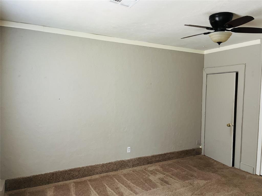 3029 W Fairfield Avenue Property Photo 7