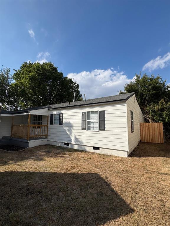1813 Nw Pollard Avenue Property Photo 3