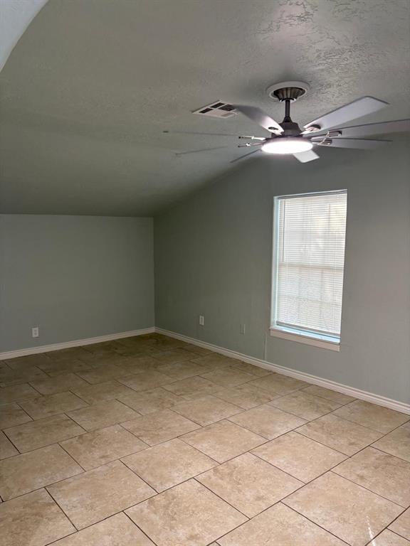 1813 Nw Pollard Avenue Property Photo 9