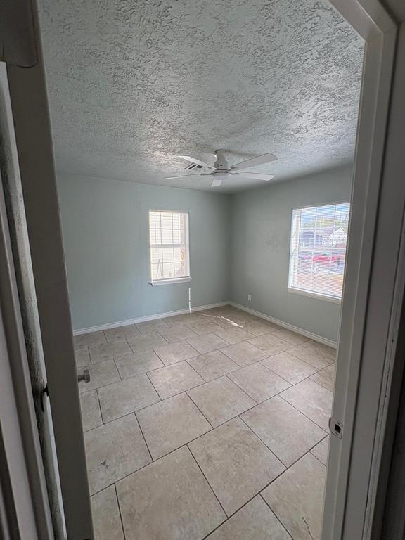1813 Nw Pollard Avenue Property Photo 27