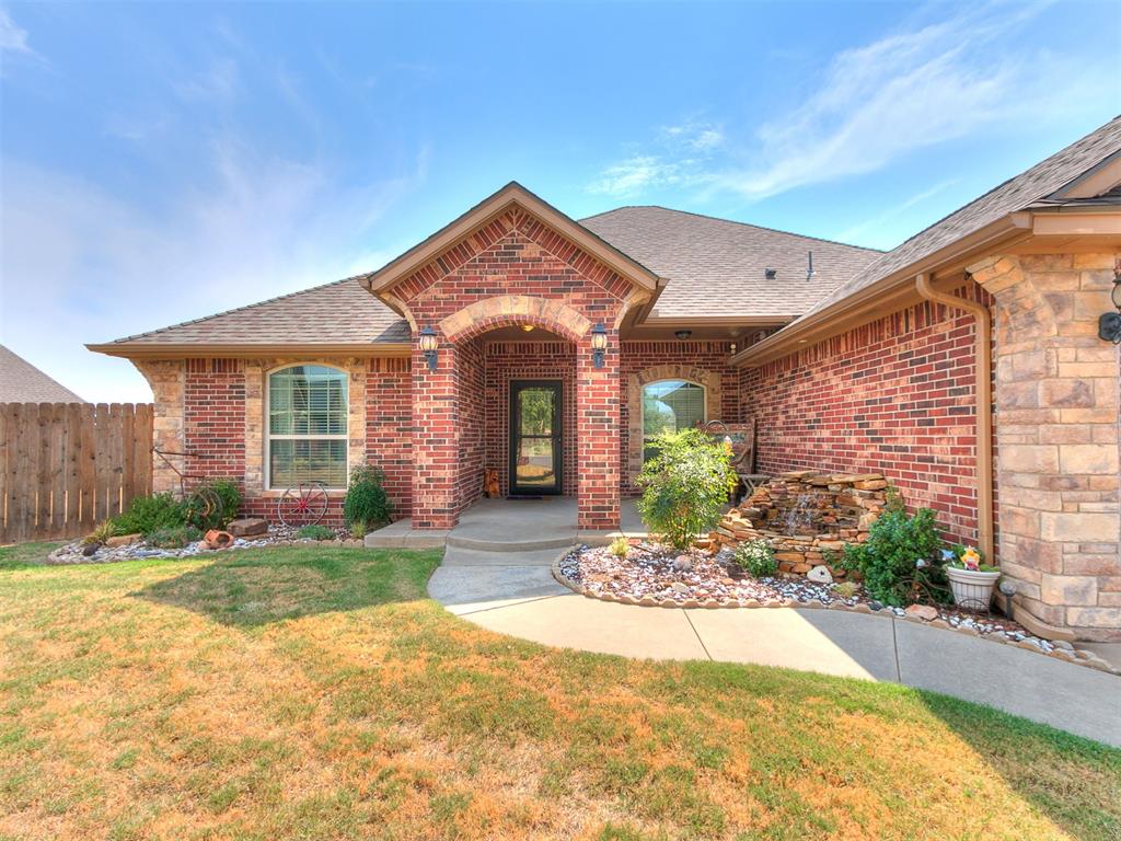 1670 Meadow Creek Circle Property Photo 1