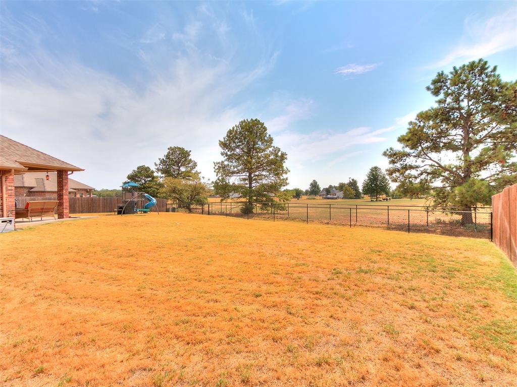 1670 Meadow Creek Circle Property Photo 32