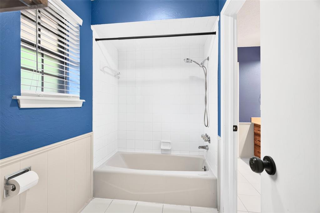9909 S Allen Drive Property Photo 21