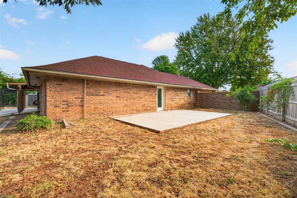 9909 S Allen Drive Property Photo 25