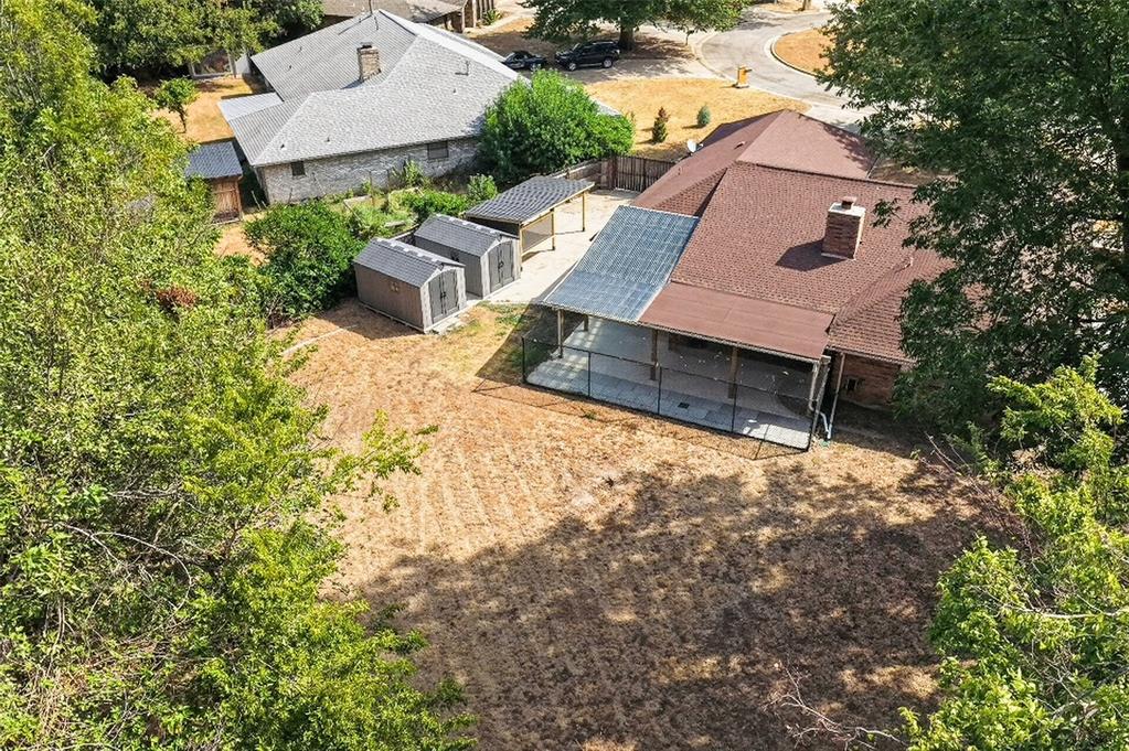 9909 S Allen Drive Property Photo 34