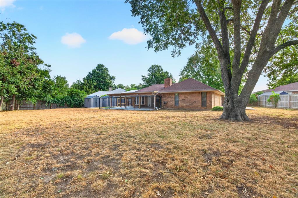 9909 S Allen Drive Property Photo 40