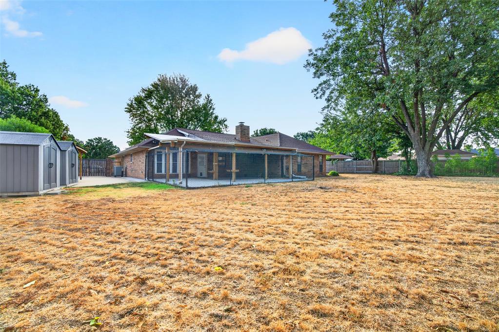 9909 S Allen Drive Property Photo 42