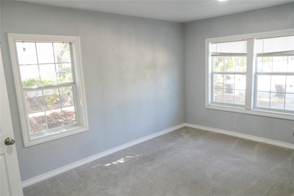 5804 Nw 24th Street Property Photo 9