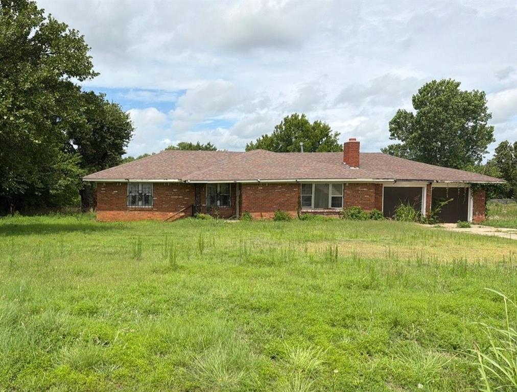 2921 N Anderson Road Property Photo 3