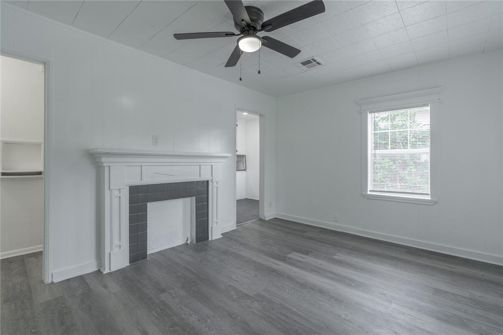 208 W Fairchild Drive Property Photo 3