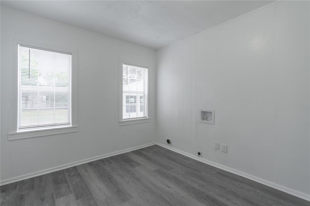 208 W Fairchild Drive Property Photo 13