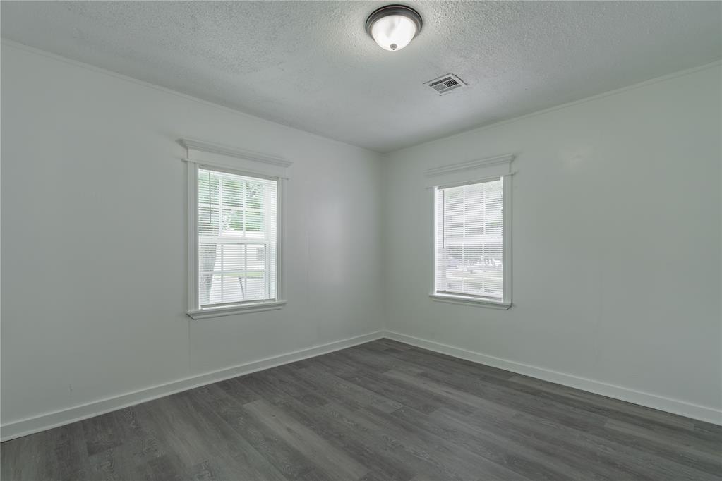 208 W Fairchild Drive Property Photo 14