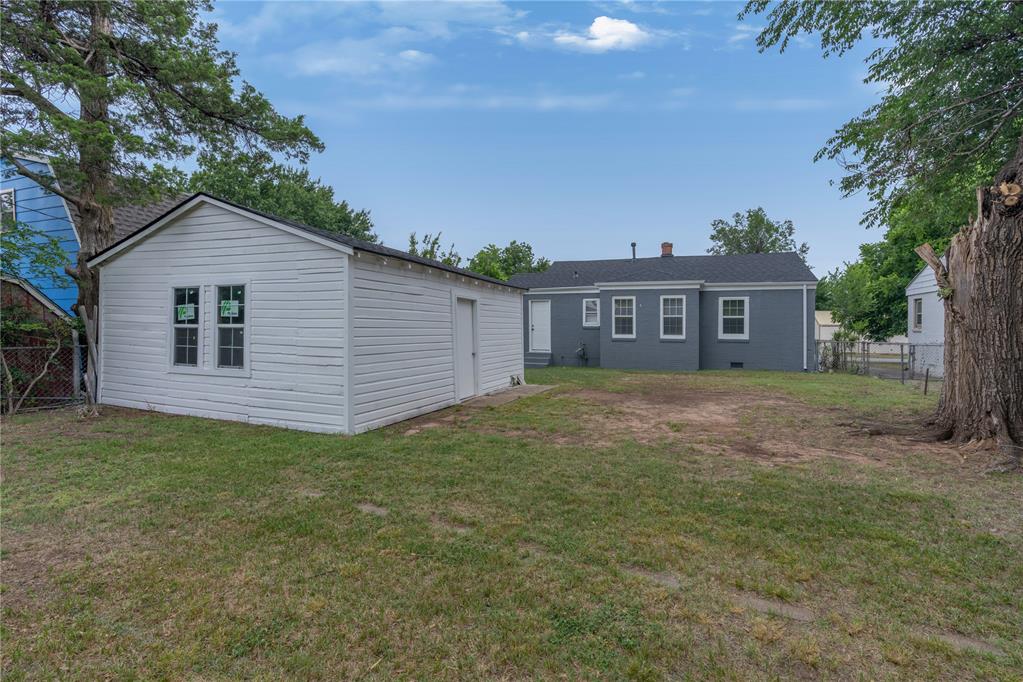 208 W Fairchild Drive Property Photo 20