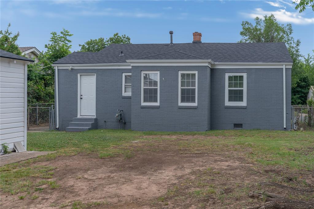 208 W Fairchild Drive Property Photo 22