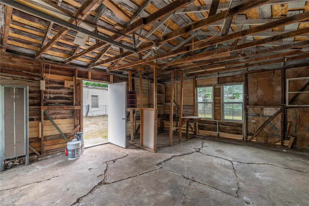 208 W Fairchild Drive Property Photo 24